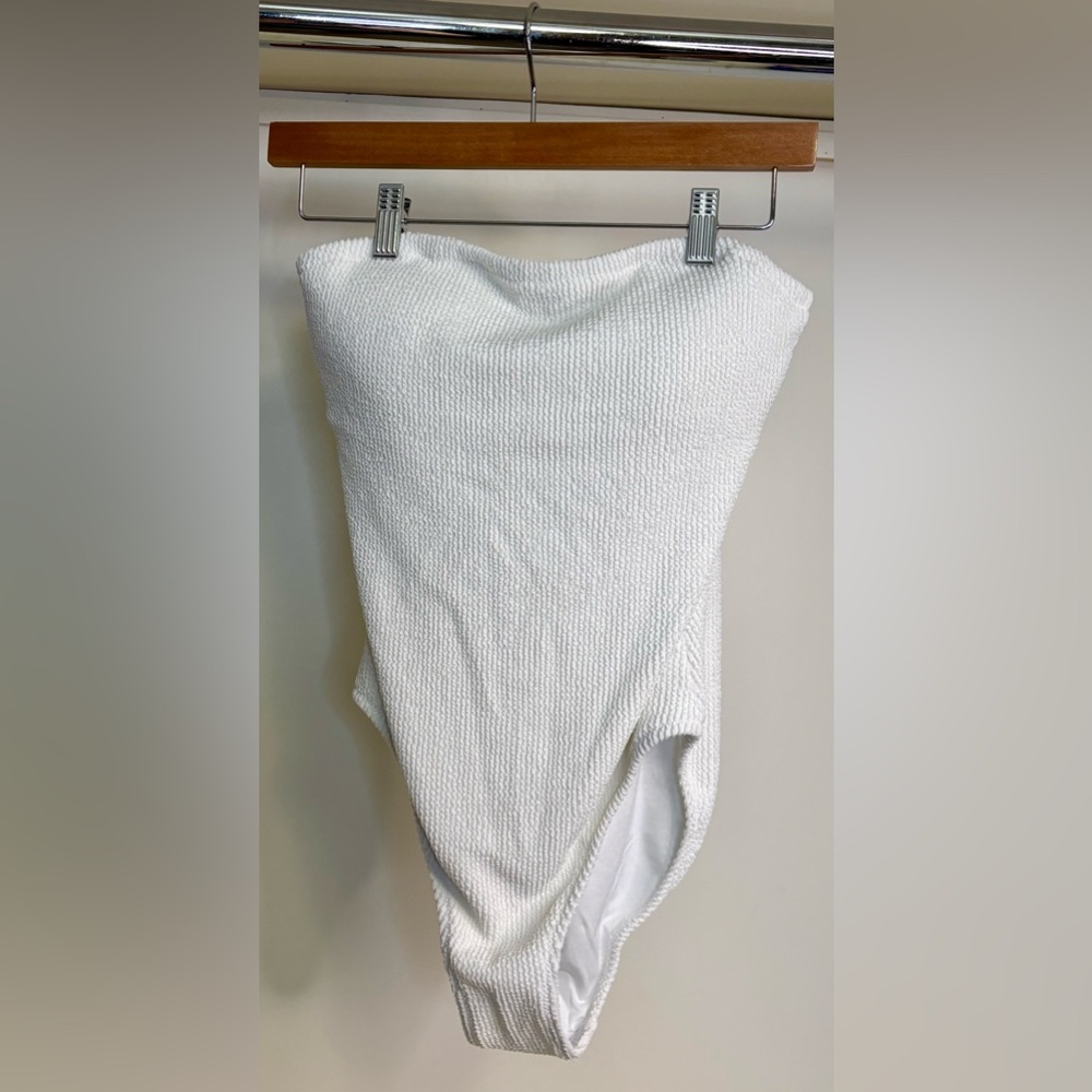 NWT J. Crew White Strapless Textured One-Piece Swimsuit with detachable Straps